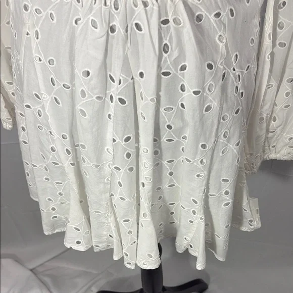 Gianni Bini Katrina White Eyelet Dress Size M NWT - Picture 12 of 14